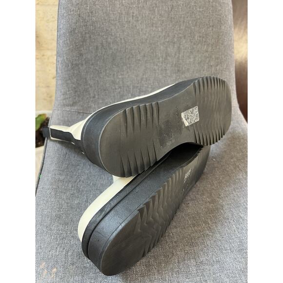 Vagabond size 40 US 10 Patent Leather Chelsea Platform Boots worn once excellent - Picture 7 of 9